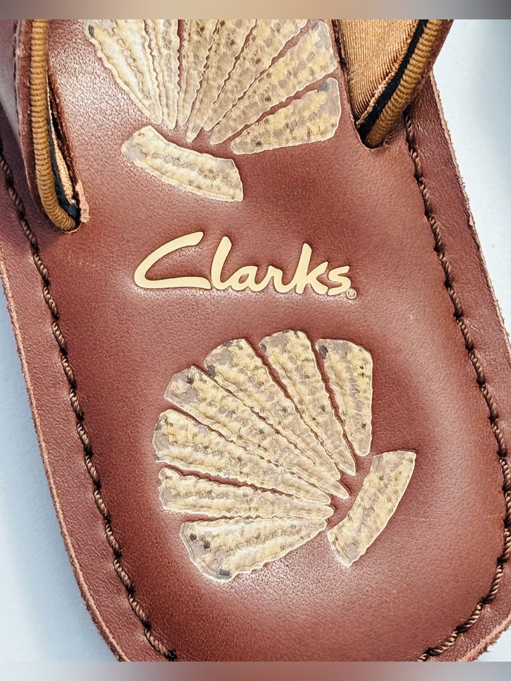 Clarks Womens Leather Flip Flop Sandals 7 Brown Beach Coastal Comfort Boho Earth - Picture 10 of 11